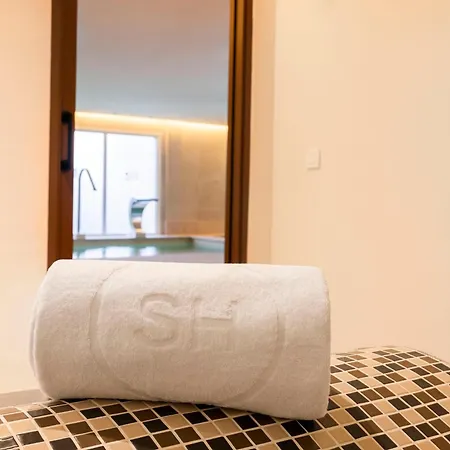 Hotel Sh 4*